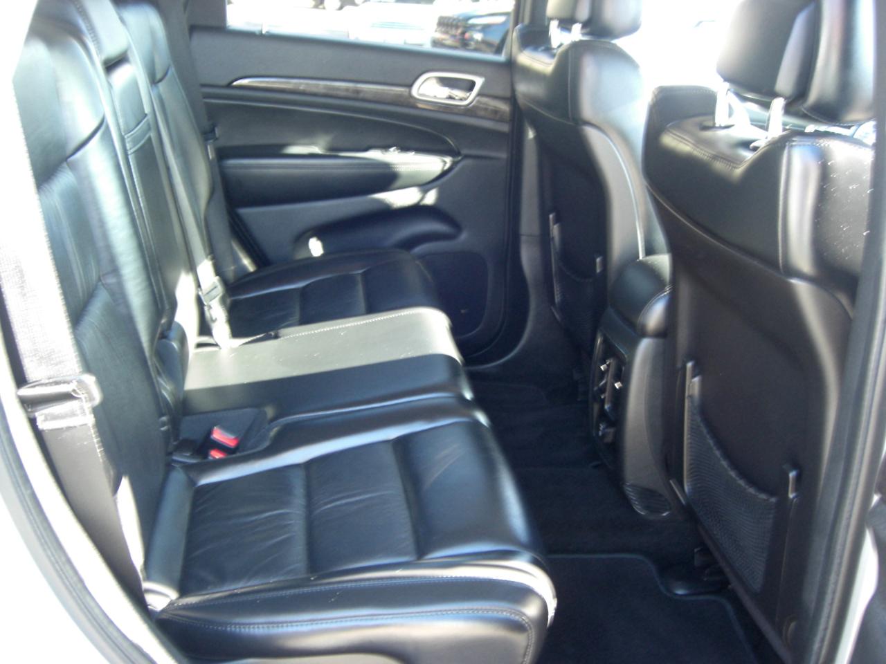 Jeep Grand Cherokee 4WD 4dr Laredo 2011