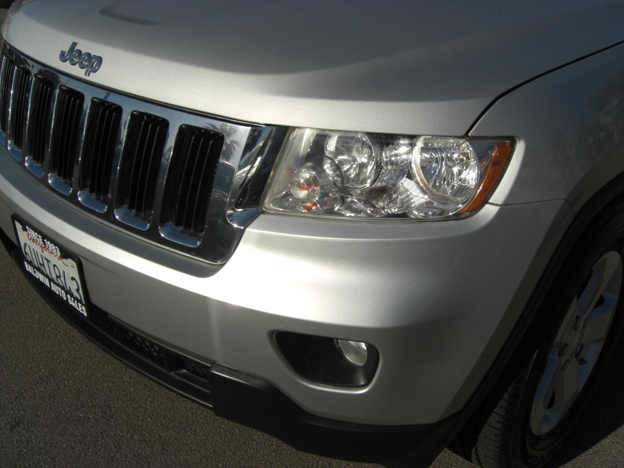 Jeep Grand Cherokee 4WD 4dr Laredo 2011