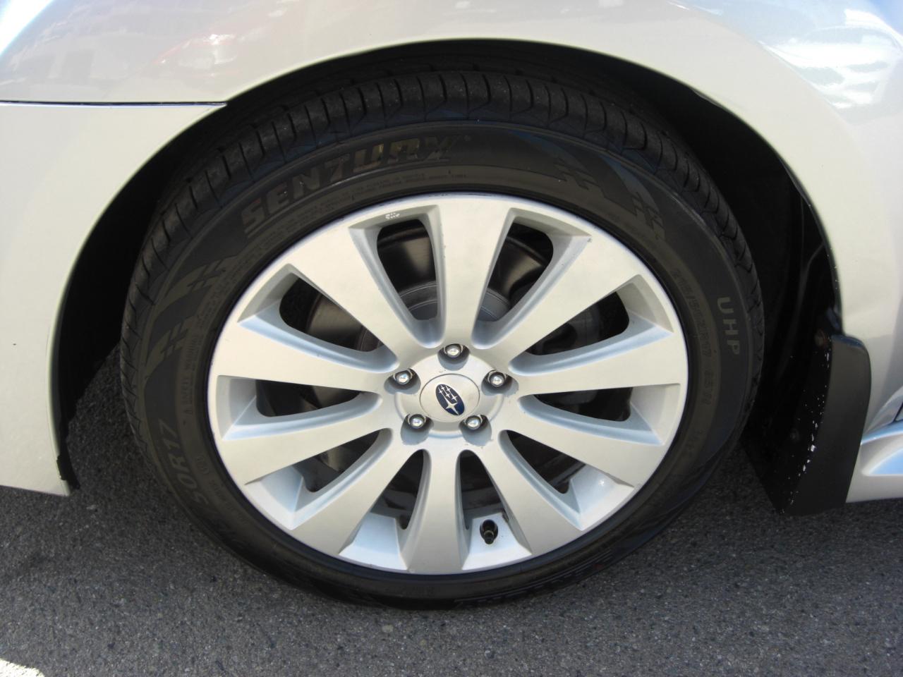 Subaru Legacy 4dr Sdn H4 Auto 2.5i Limited 2012