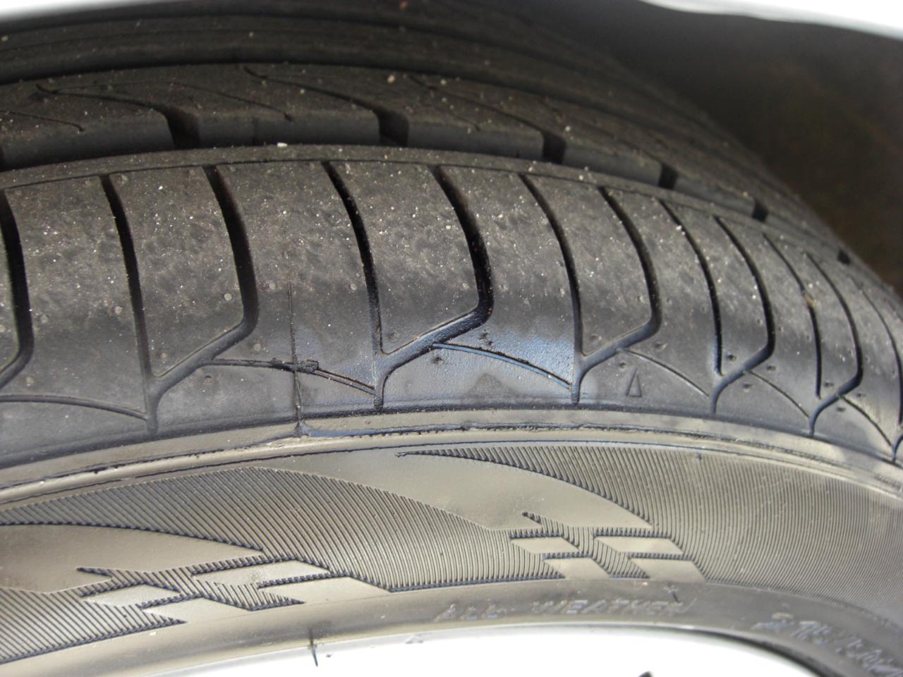 Subaru Legacy 4dr Sdn H4 Auto 2.5i Limited 2012