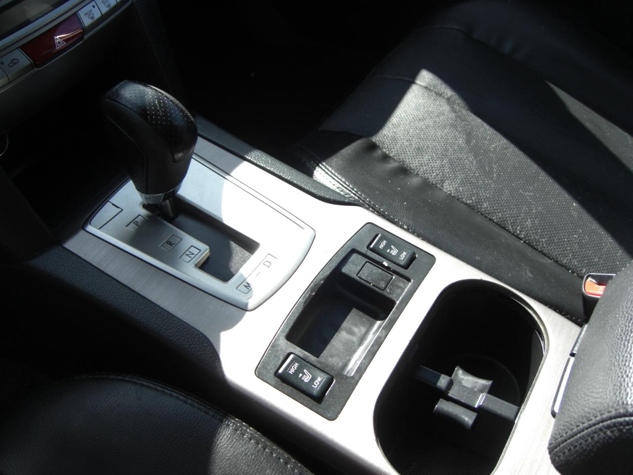 Subaru Legacy 4dr Sdn H4 Auto 2.5i Limited 2012