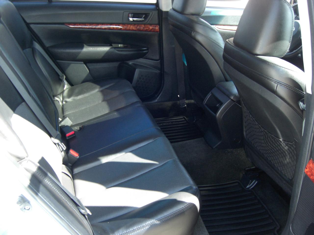 Subaru Legacy 4dr Sdn H4 Auto 2.5i Limited 2012