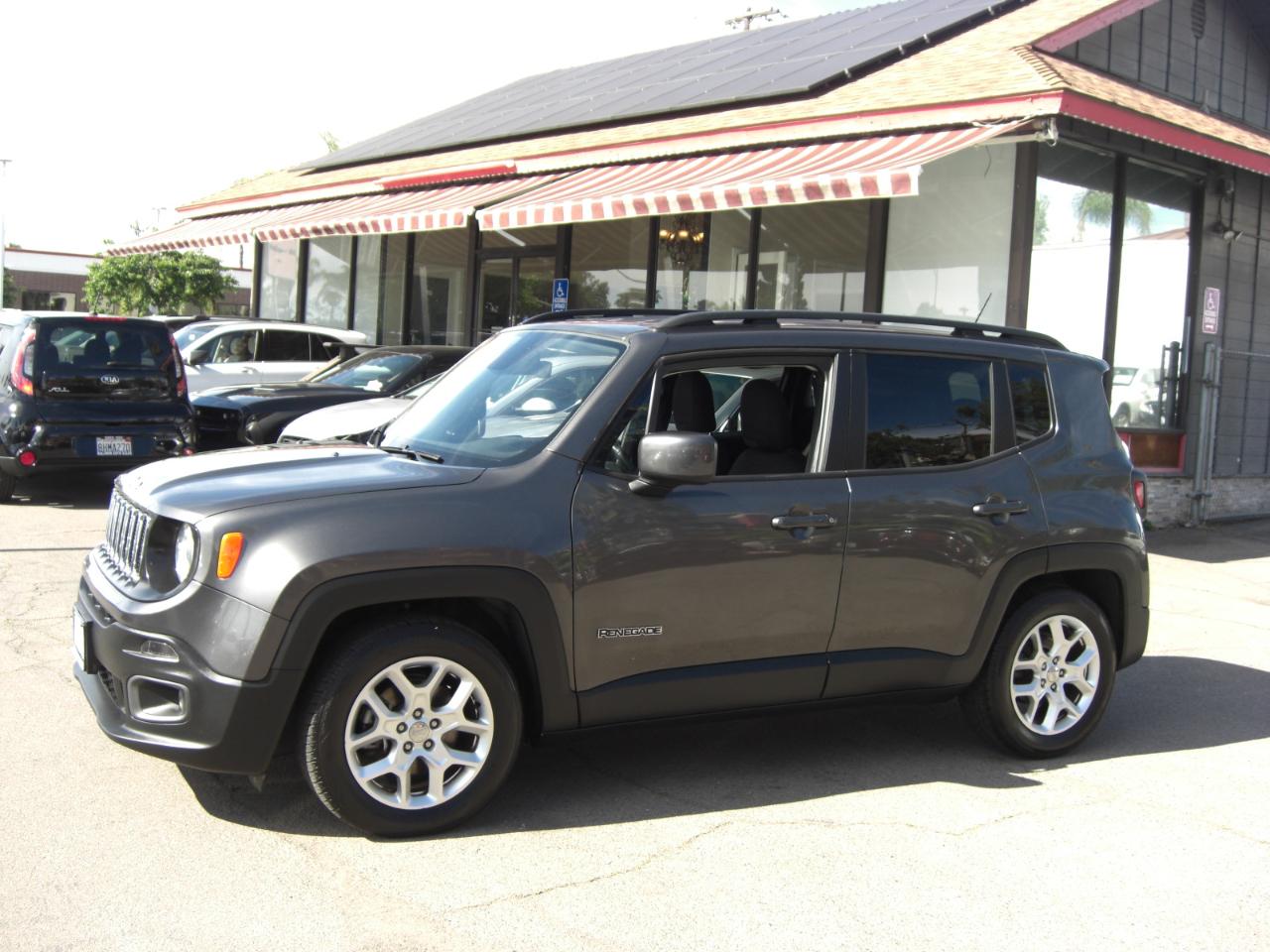 Jeep Renegade FWD 4dr Latitude 2016
