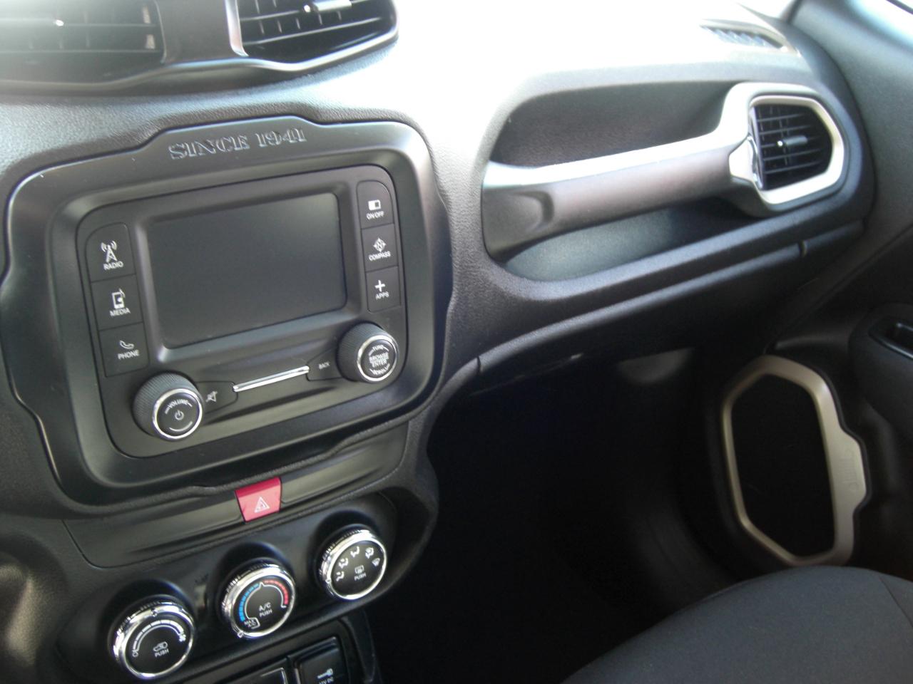 Jeep Renegade FWD 4dr Latitude 2016