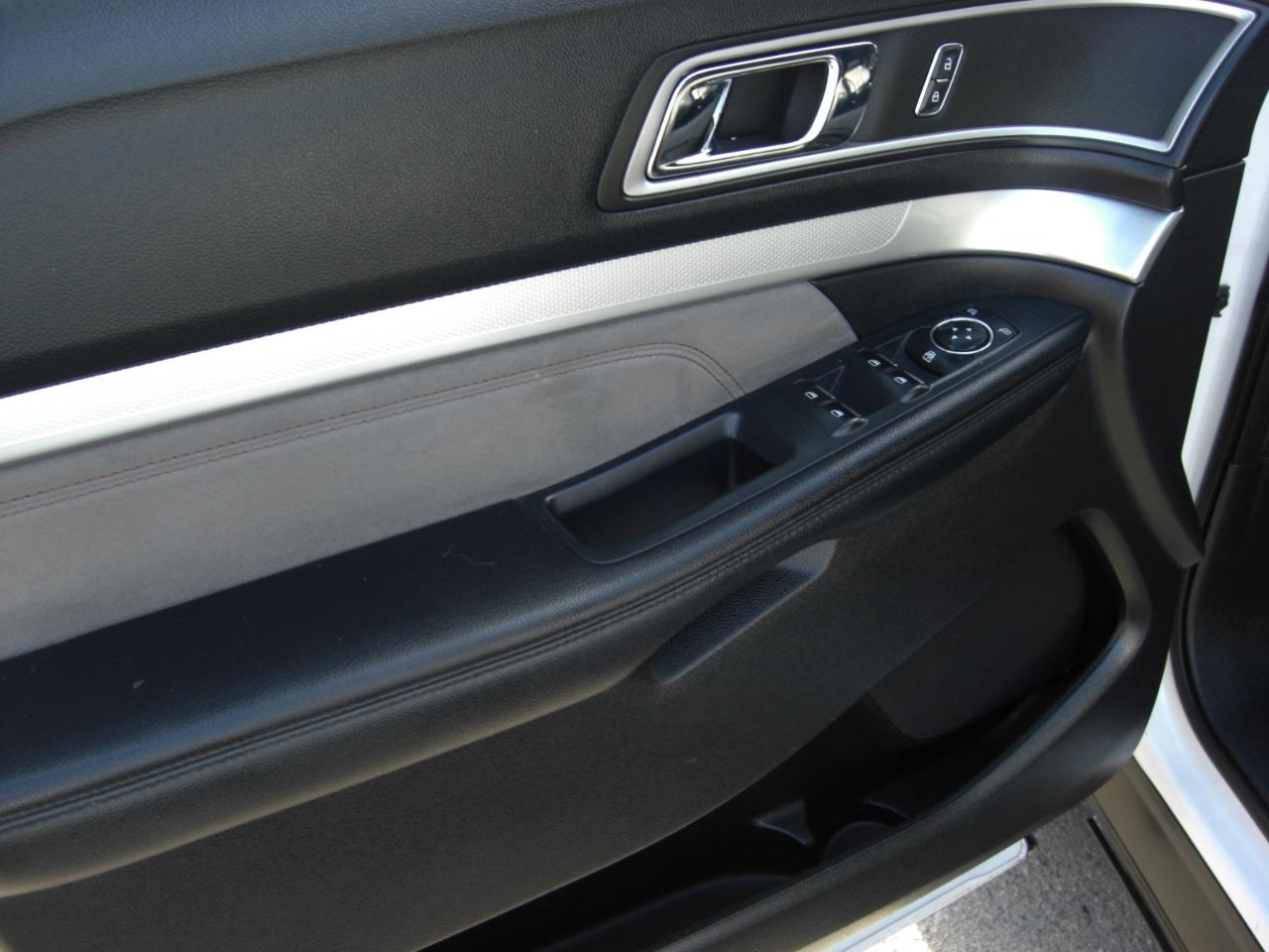 Ford Explorer XLT FWD 2017