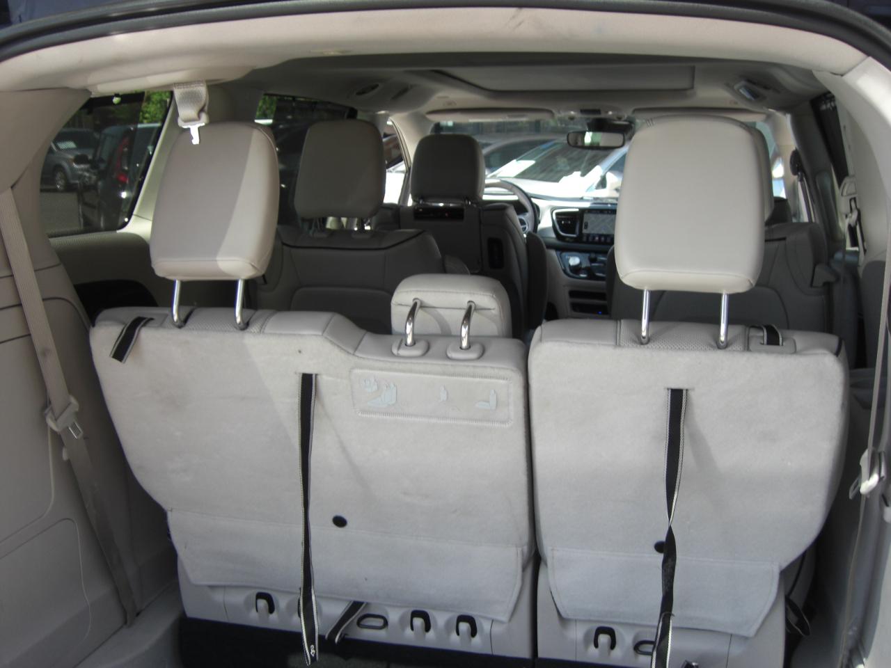 Chrysler Pacifica Hybrid Limited FWD 2018