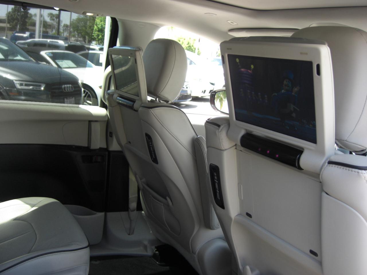 Chrysler Pacifica Hybrid Limited FWD 2018