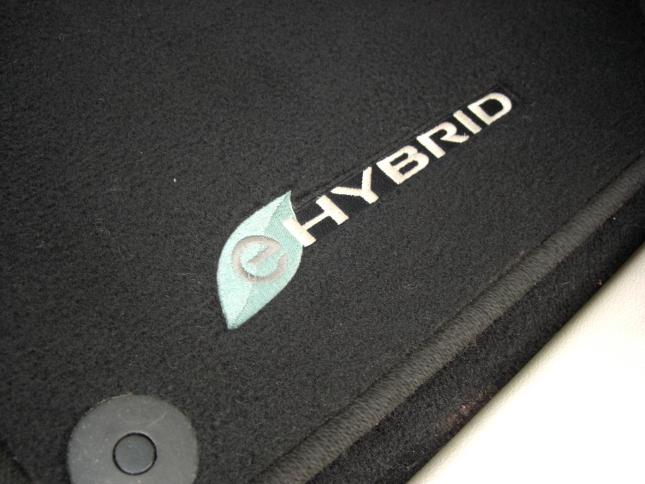 Chrysler Pacifica Hybrid Limited FWD 2018