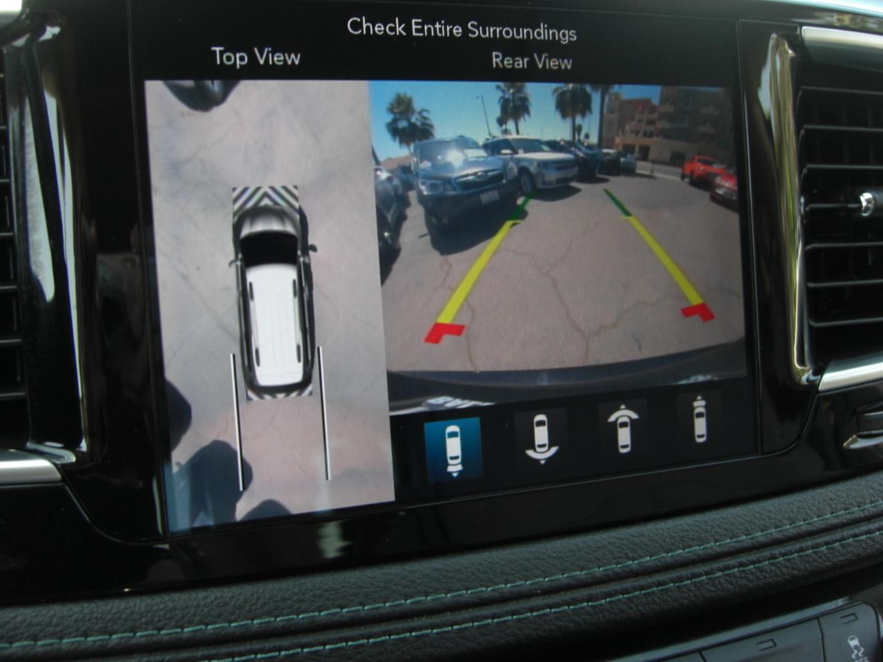 Chrysler Pacifica Hybrid Limited FWD 2018