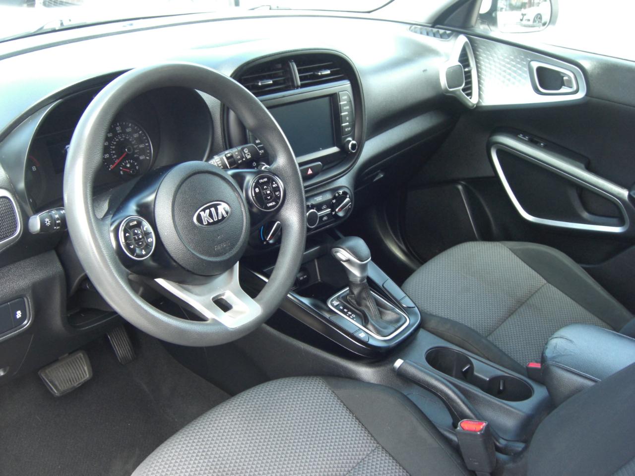 Kia Soul LX IVT 2020