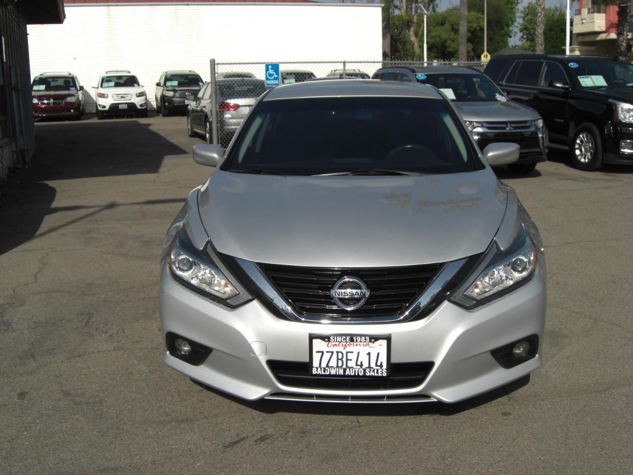 Nissan Altima 2.5 SV Sedan 2017