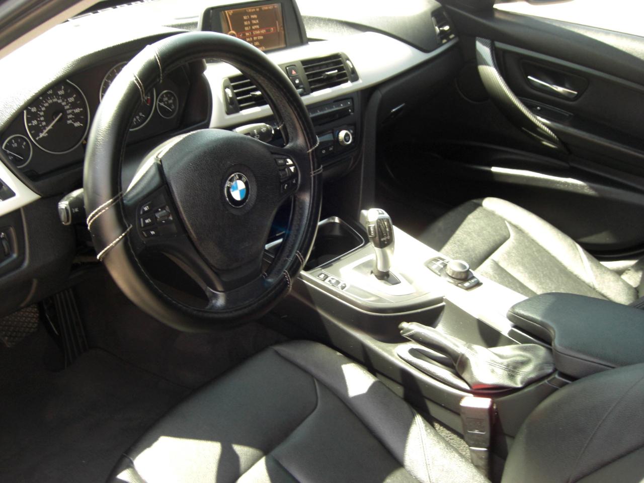 BMW 3 Series 4dr Sdn 320i RWD 2014