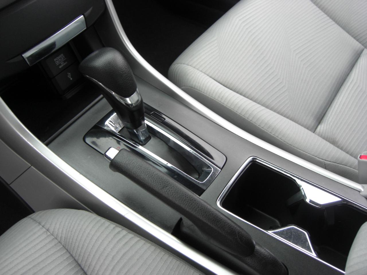 Honda Accord Sedan 4dr I4 CVT LX 2014