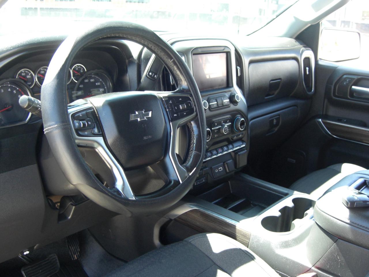 Chevrolet Silverado 1500 4WD Crew Cab 147" RST 2021