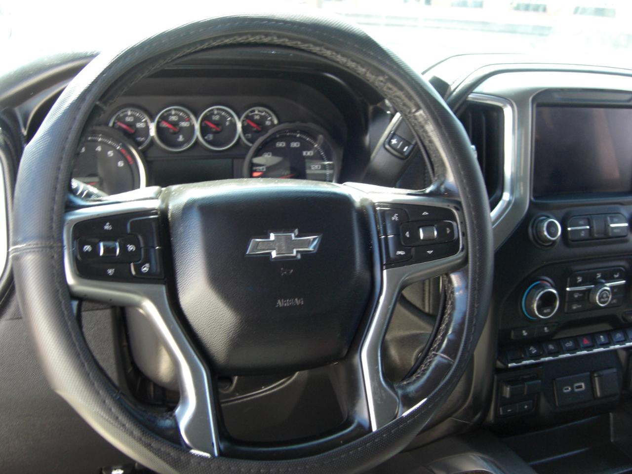 Chevrolet Silverado 1500 4WD Crew Cab 147" RST 2021