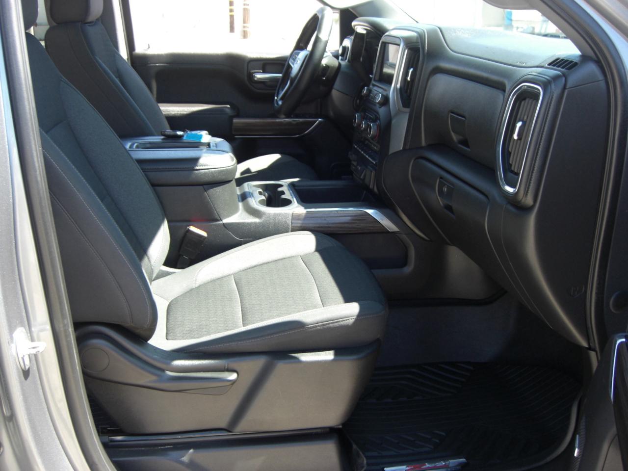 Chevrolet Silverado 1500 4WD Crew Cab 147" RST 2021