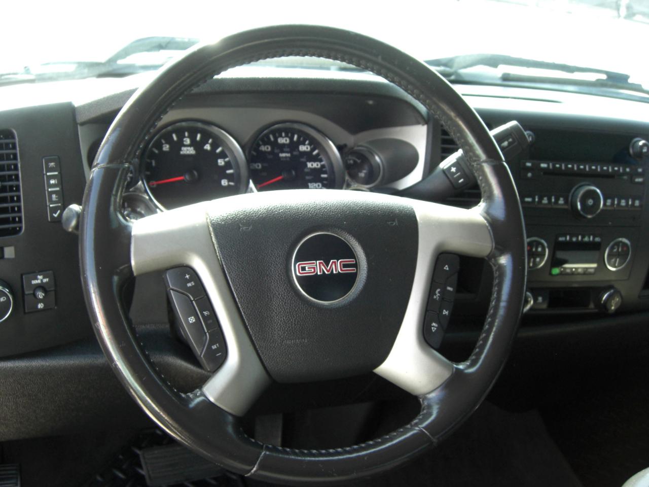 GMC Sierra 1500 2WD Crew Cab 143.5" SLE 2011