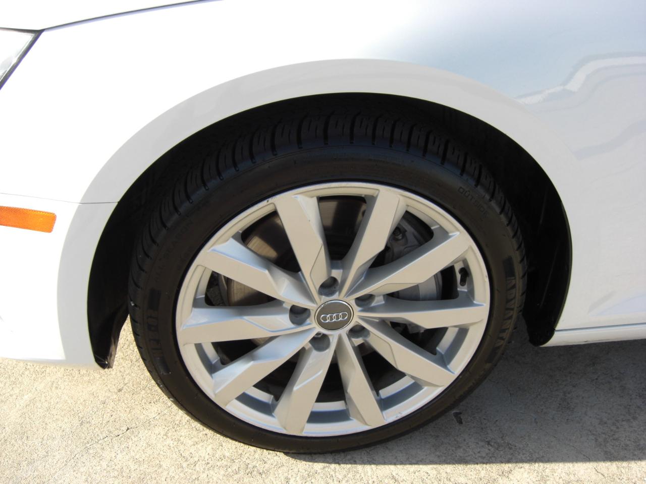 Audi A4 2.0 TFSI Auto Premium quattro AWD 2017