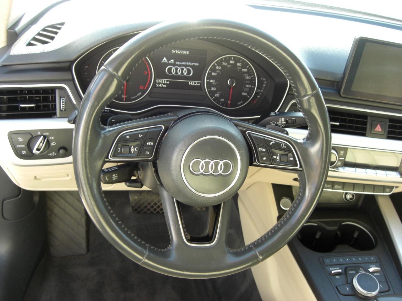 Audi A4 2.0 TFSI Auto Premium quattro AWD 2017