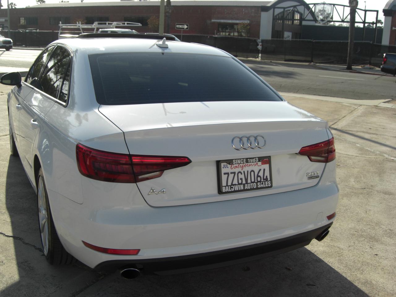 Audi A4 2.0 TFSI Auto Premium quattro AWD 2017