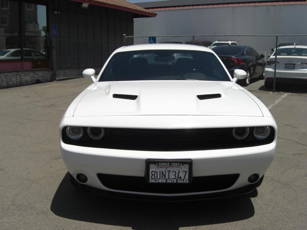 Dodge Challenger SXT RWD 2020