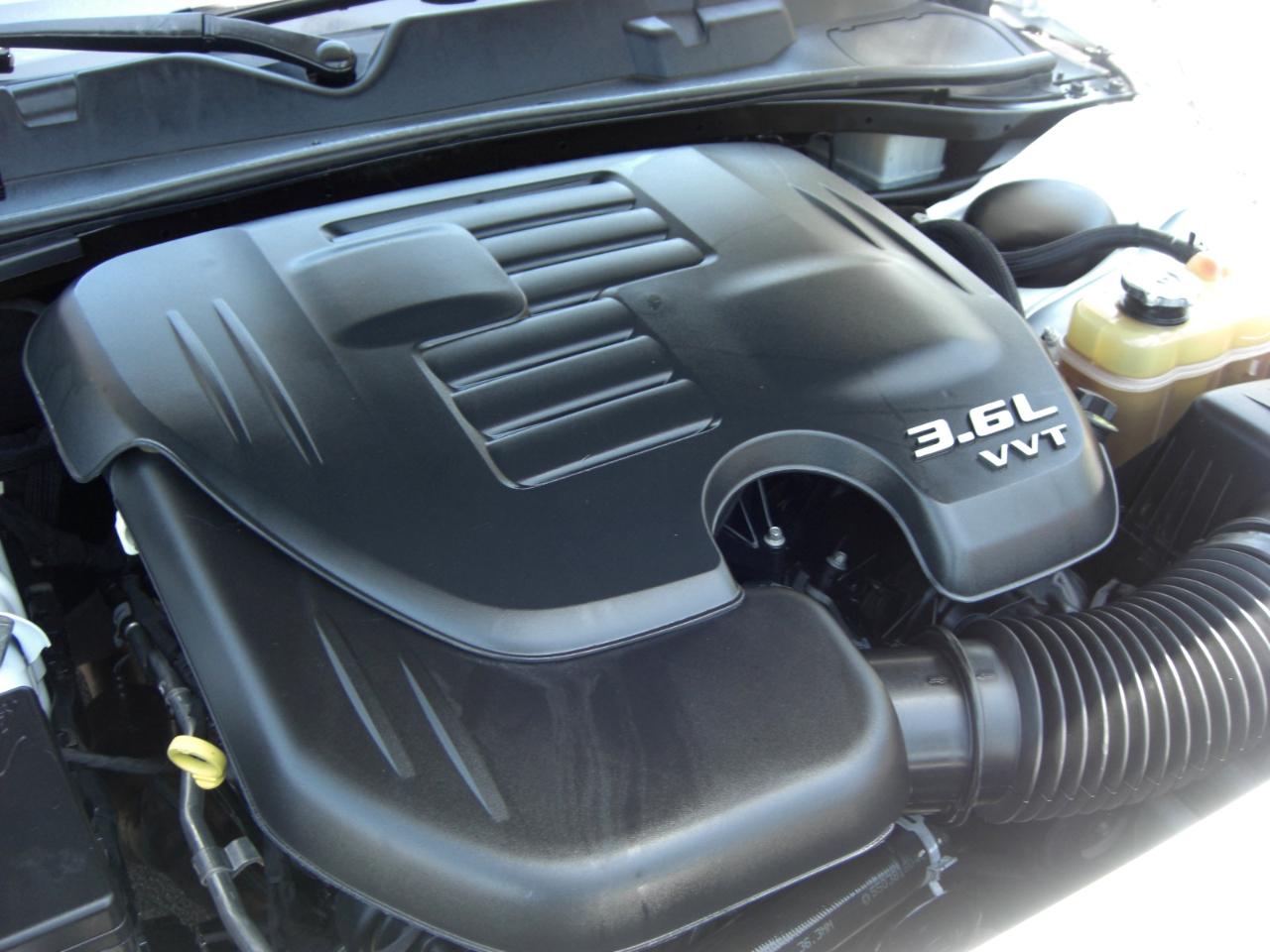 Dodge Challenger SXT RWD 2020