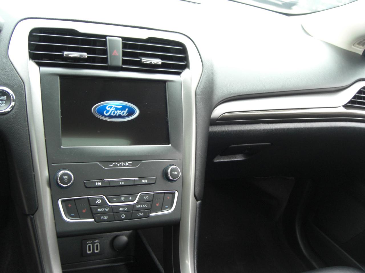 Ford Fusion SEL FWD 2019