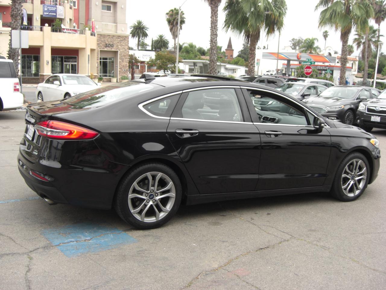 Ford Fusion SEL FWD 2019