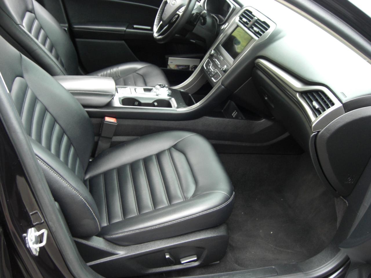 Ford Fusion SEL FWD 2019