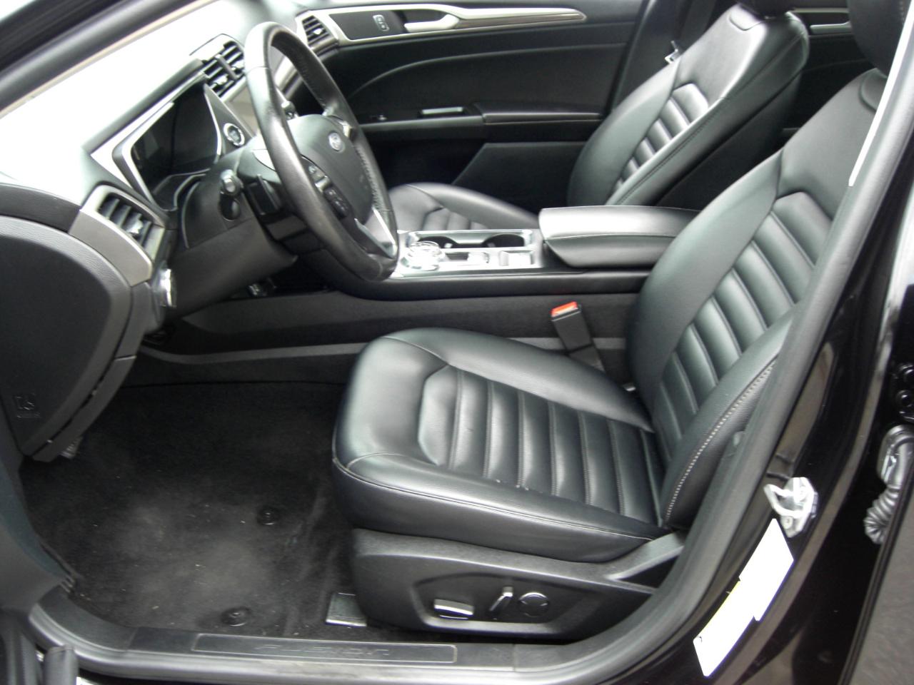Ford Fusion SEL FWD 2019