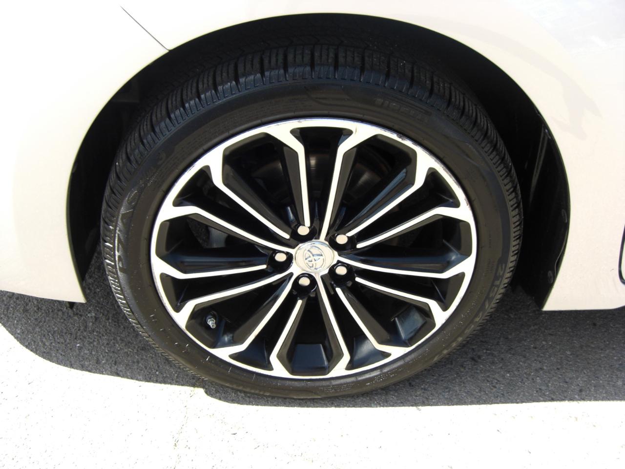 Toyota Corolla 4dr Sdn CVT S Plus (Natl) 2015