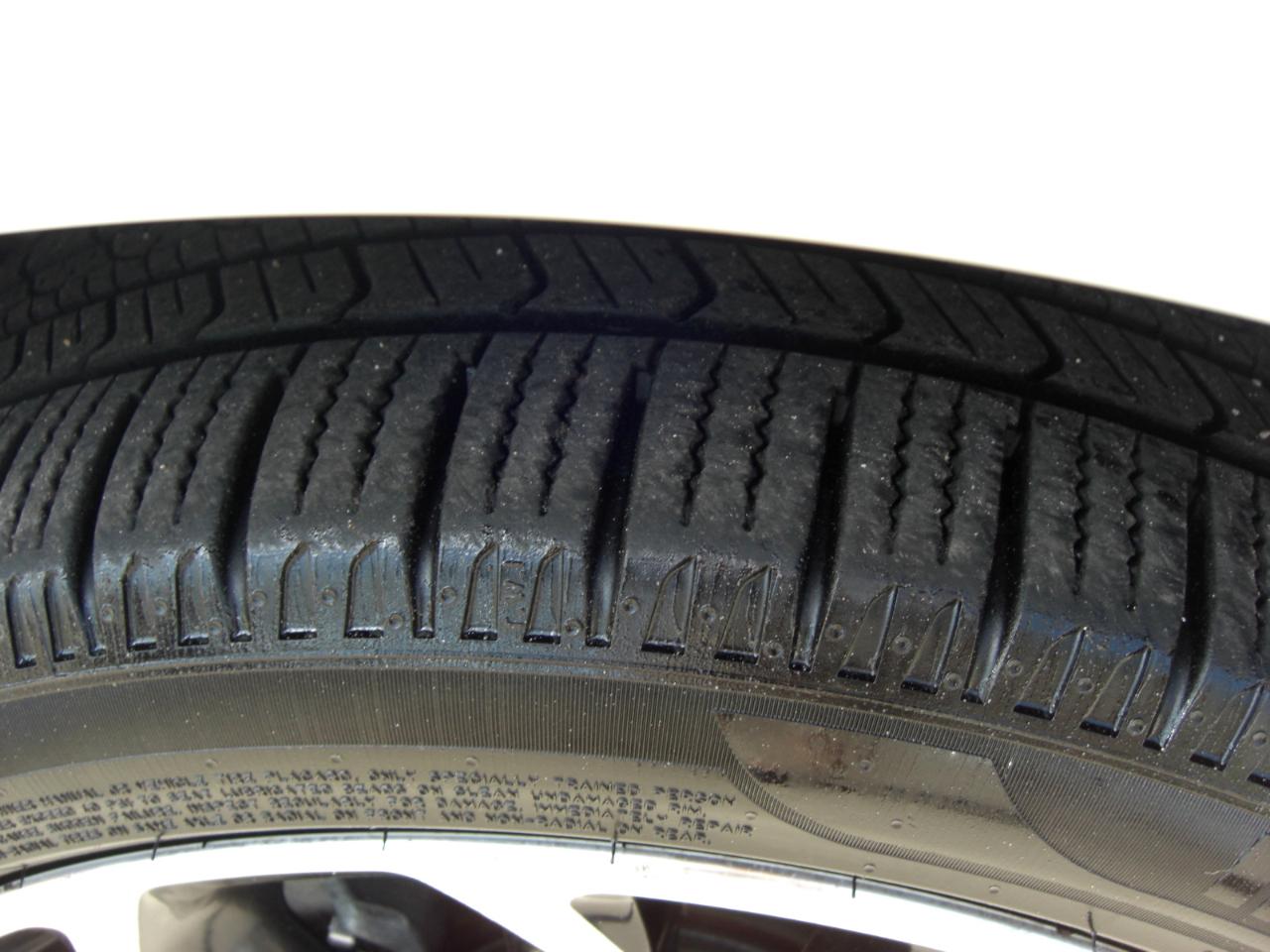Toyota Corolla 4dr Sdn CVT S Plus (Natl) 2015