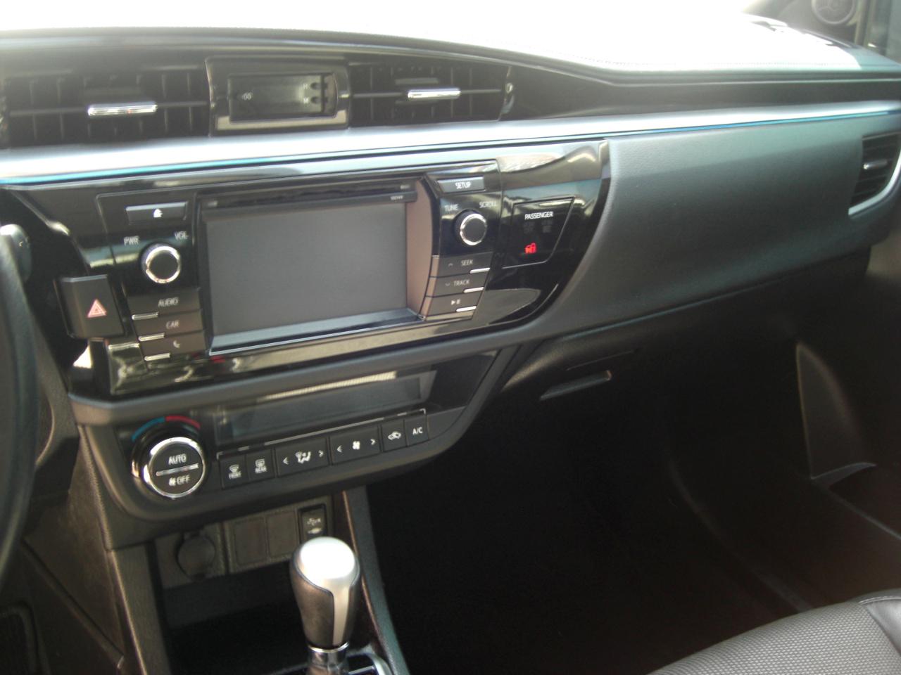 Toyota Corolla 4dr Sdn CVT S Plus (Natl) 2015