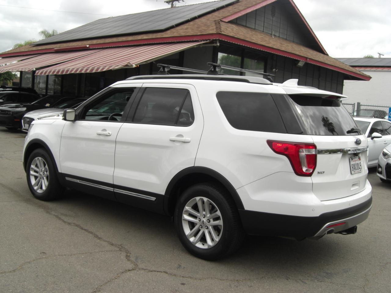 Ford Explorer XLT FWD 2017