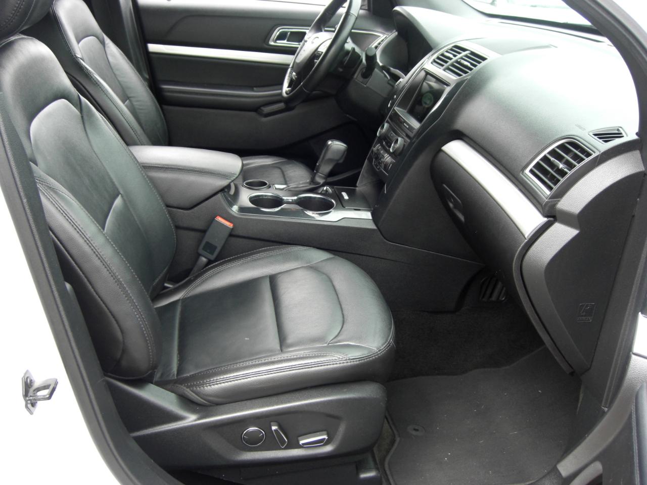 Ford Explorer XLT FWD 2017