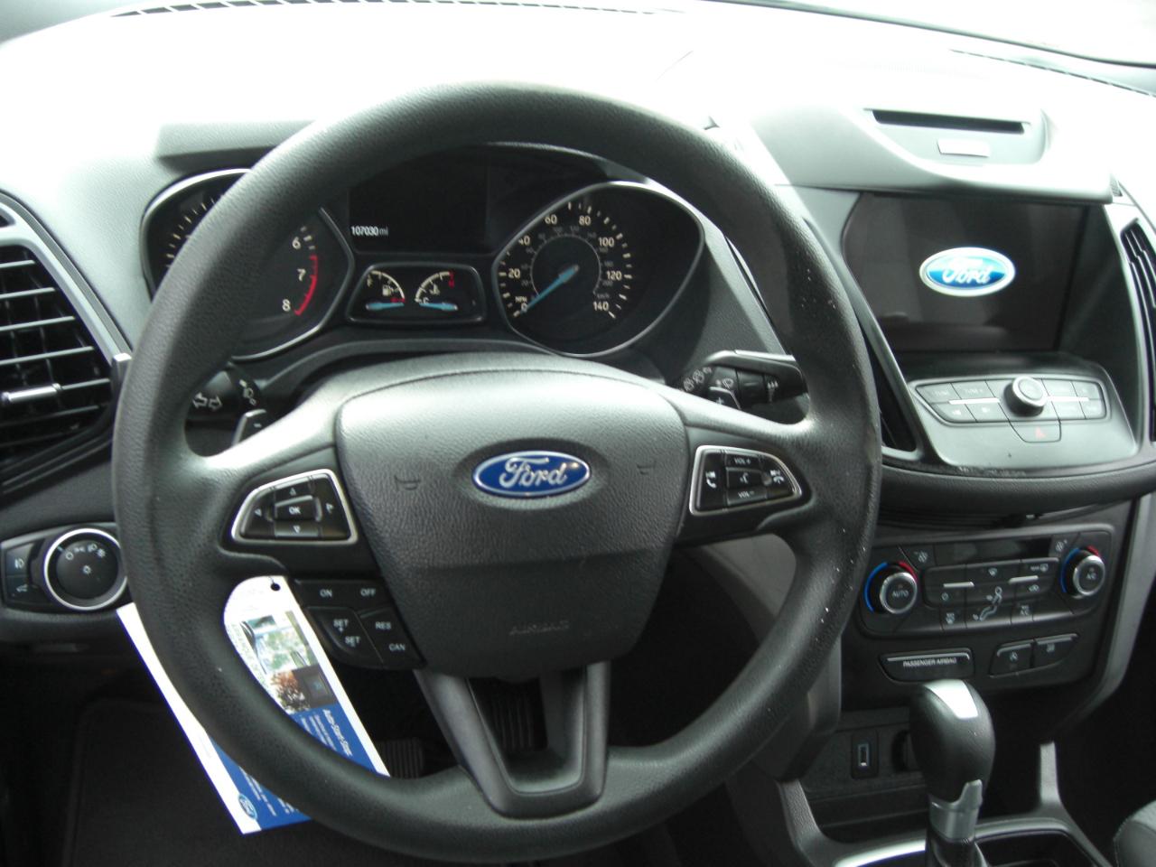 Ford Escape SE FWD 2017