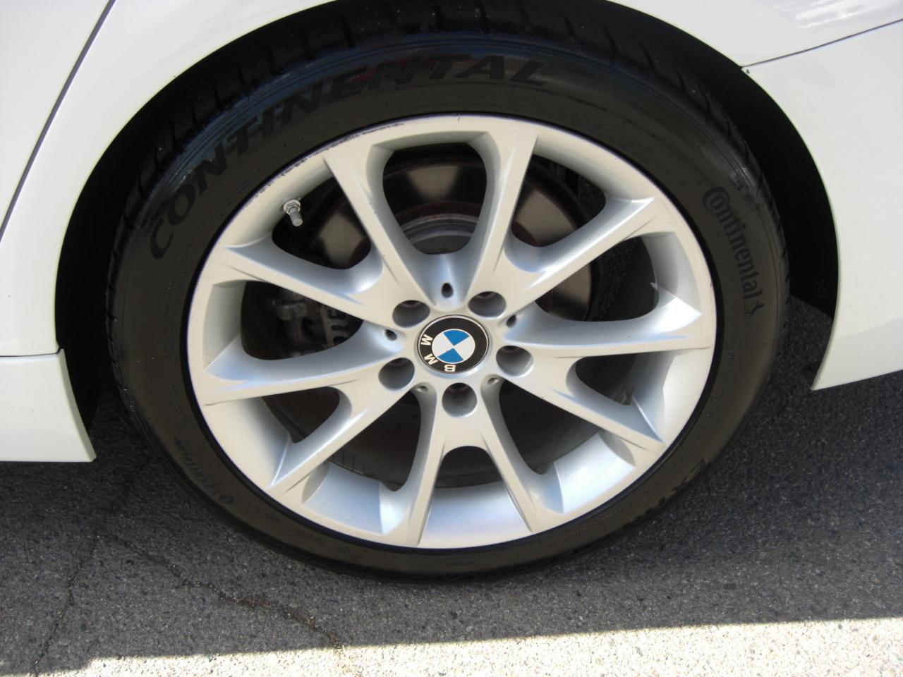 BMW 3 Series 4dr Sdn 320i RWD 2014