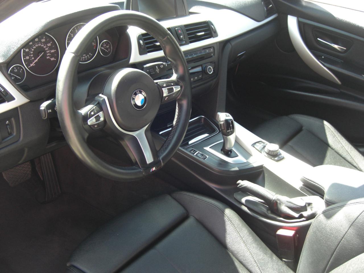BMW 3 Series 4dr Sdn 320i RWD 2014