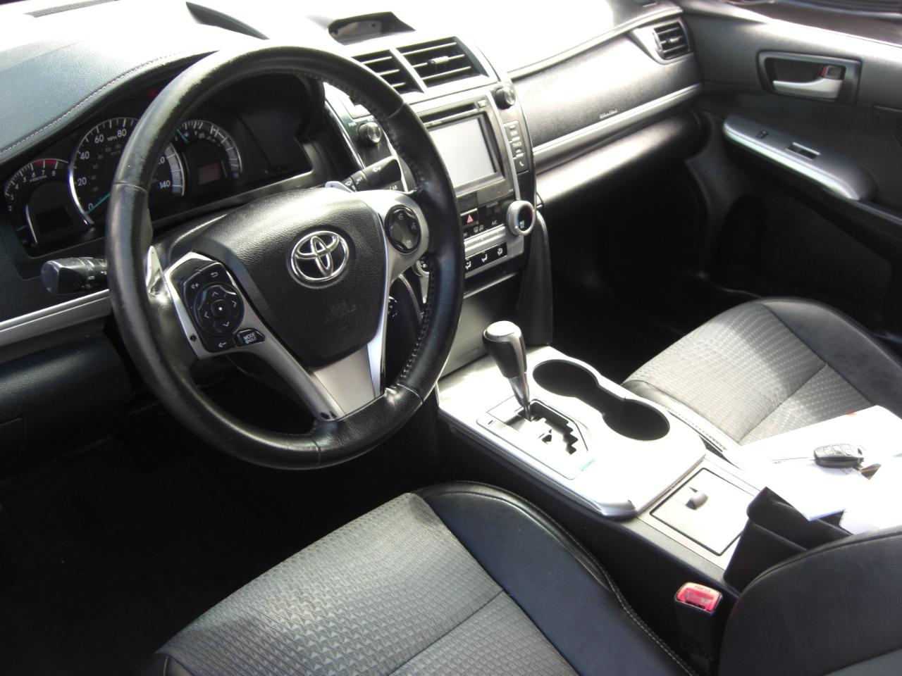 Toyota Camry 2014.5 4dr Sdn I4 Auto SE Sport (Natl) 2014