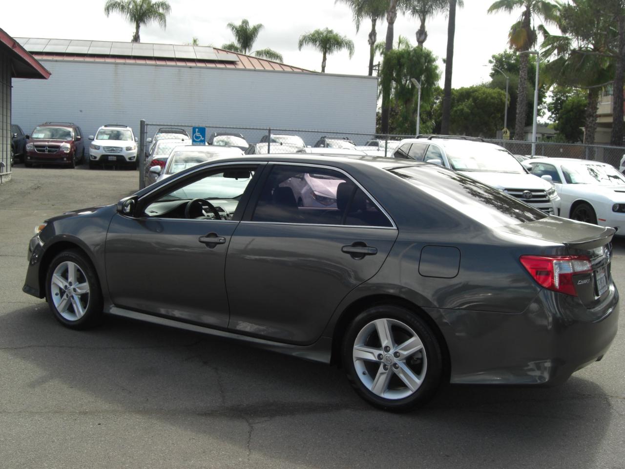 Toyota Camry 2014.5 4dr Sdn I4 Auto SE Sport (Natl) 2014