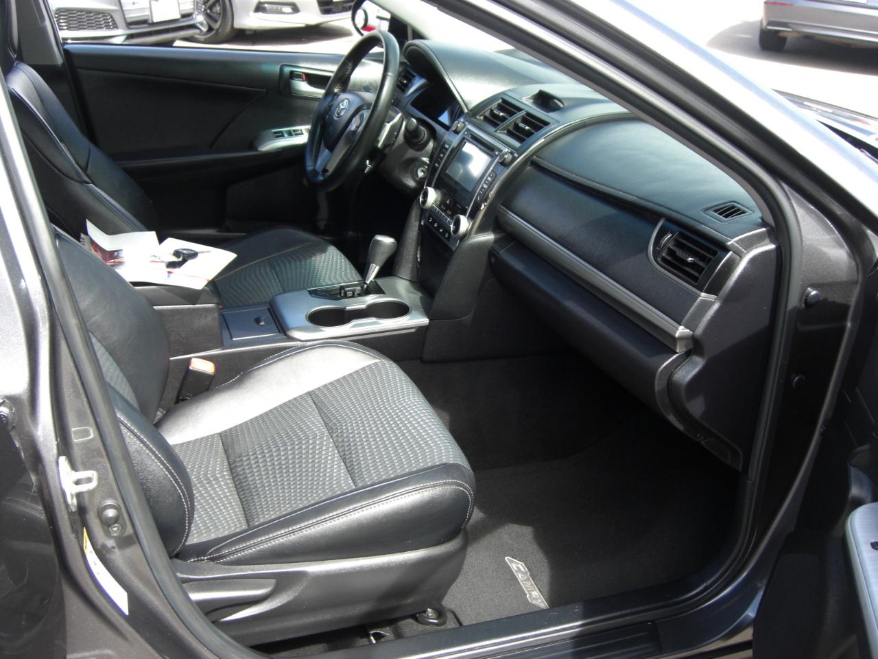 Toyota Camry 2014.5 4dr Sdn I4 Auto SE Sport (Natl) 2014