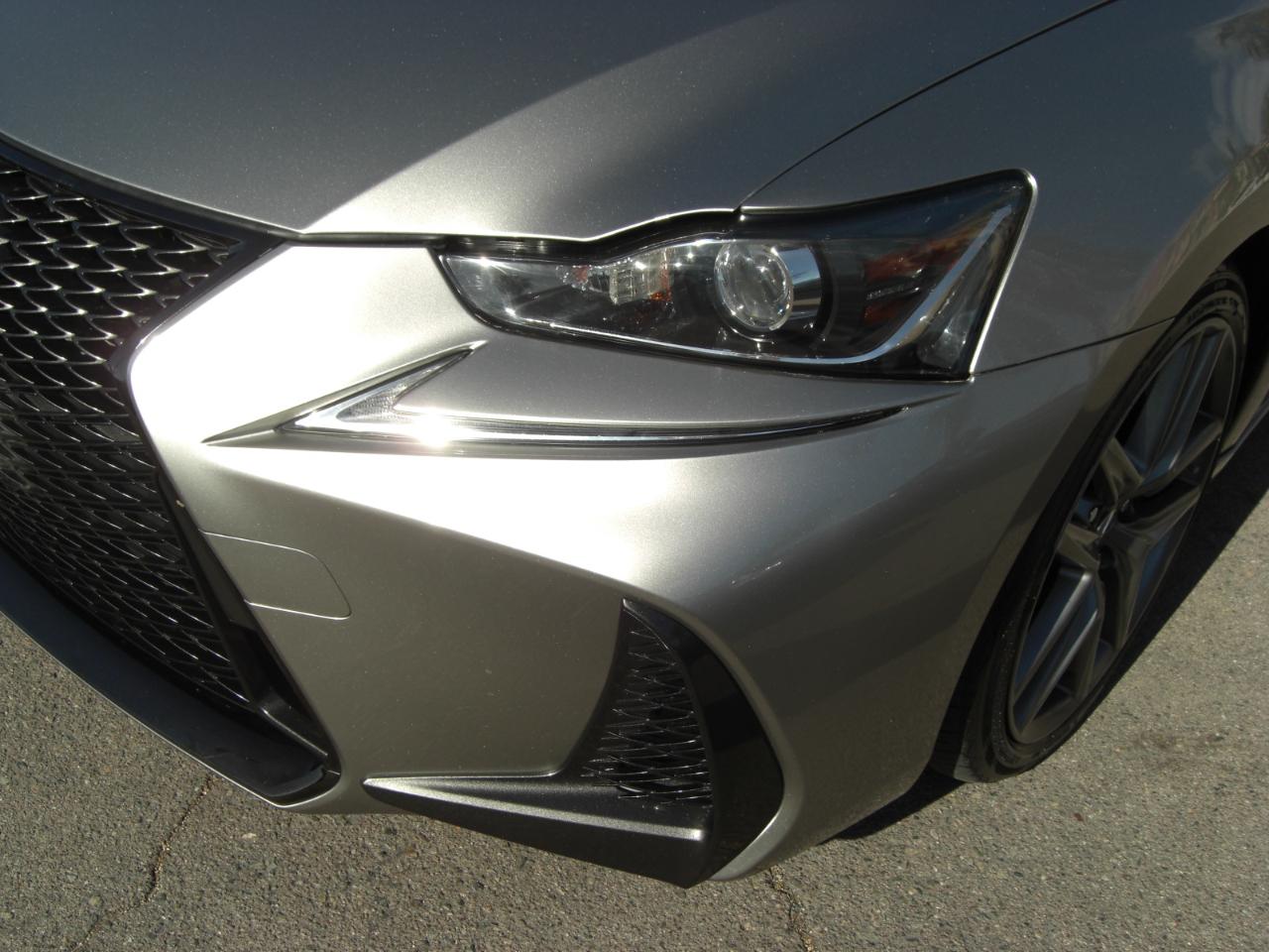 Lexus IS IS Turbo RWD 2017