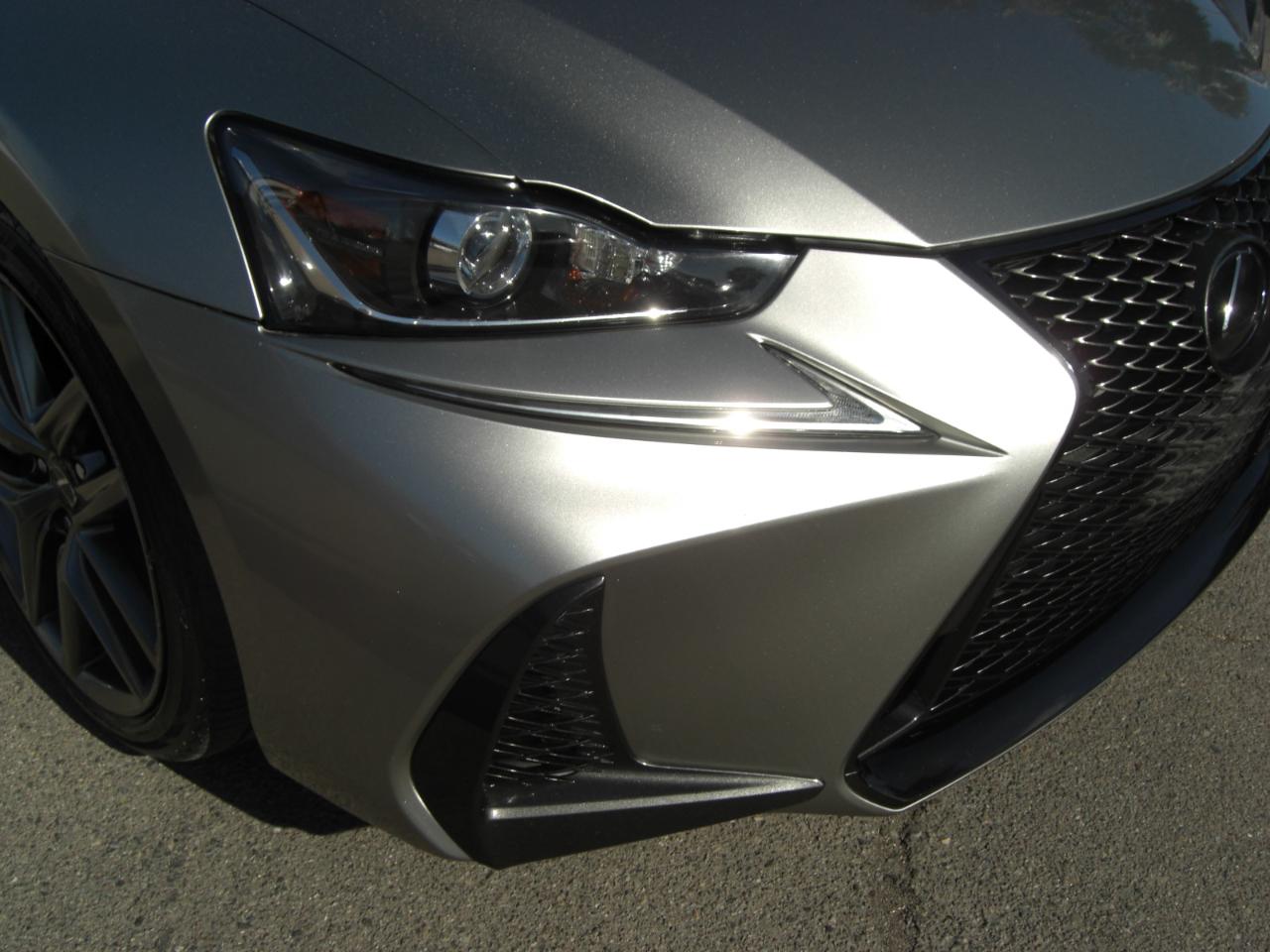 Lexus IS IS Turbo RWD 2017