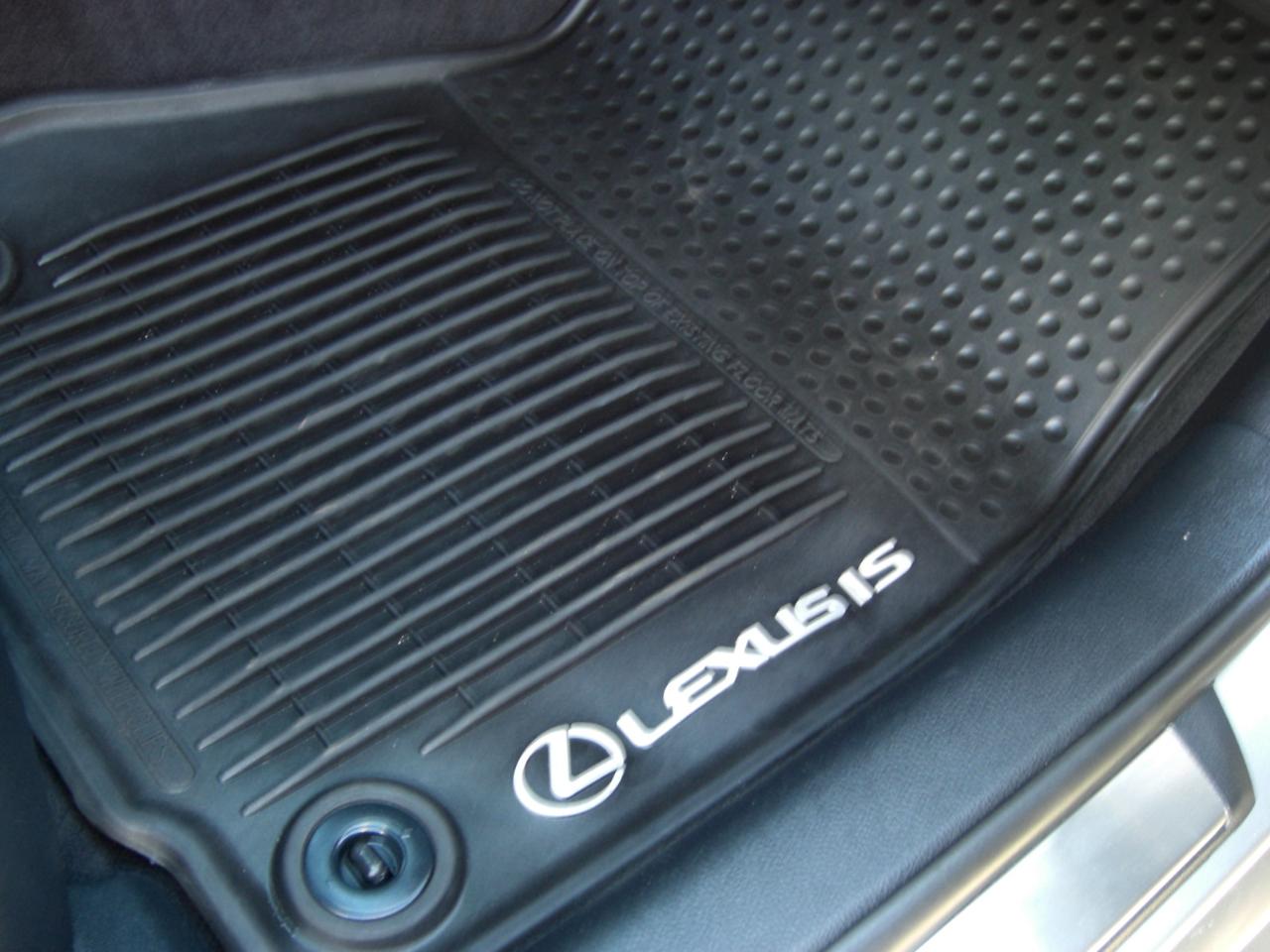Lexus IS IS Turbo RWD 2017