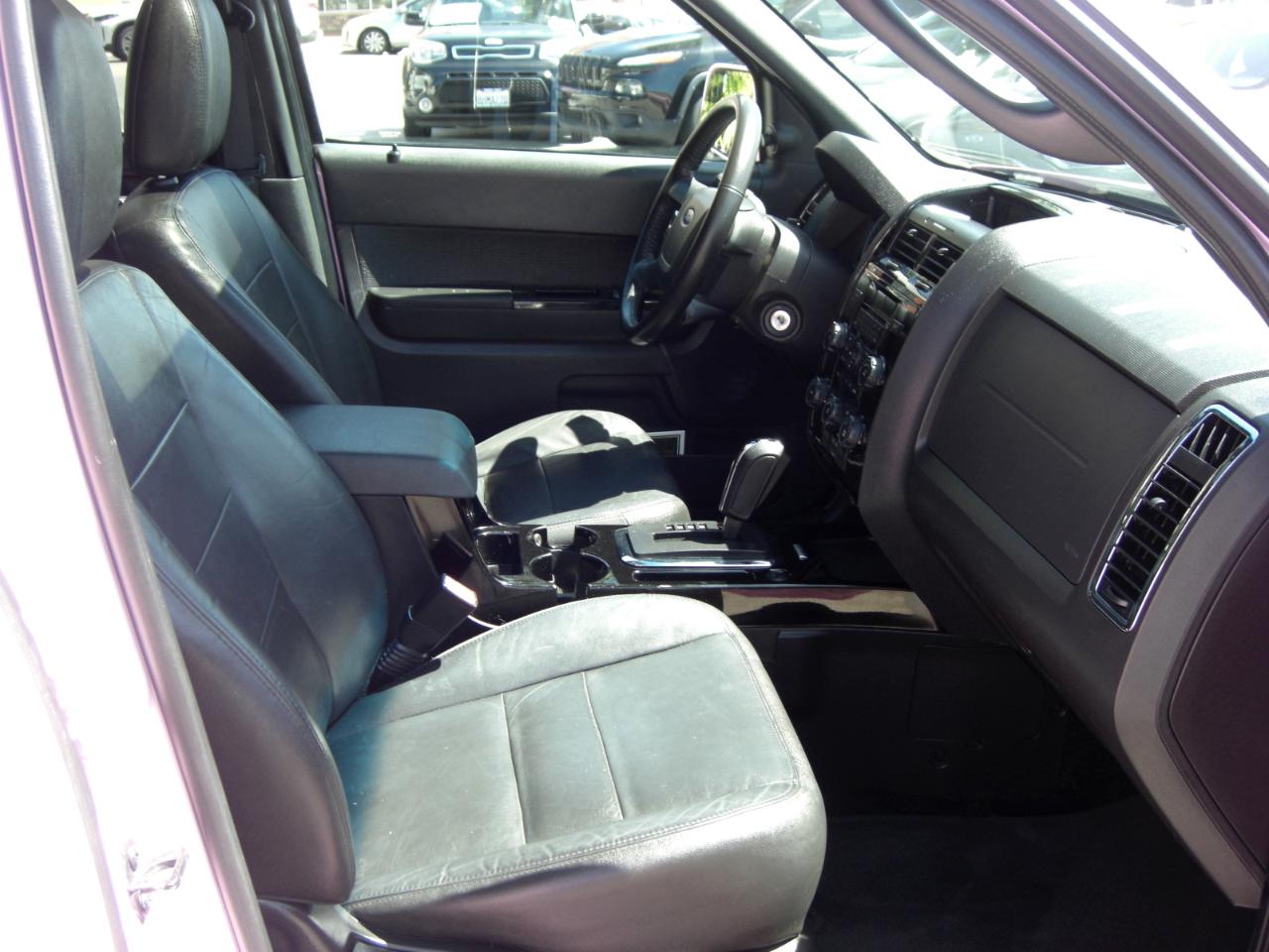 Ford Escape 4WD 4dr Limited 2011