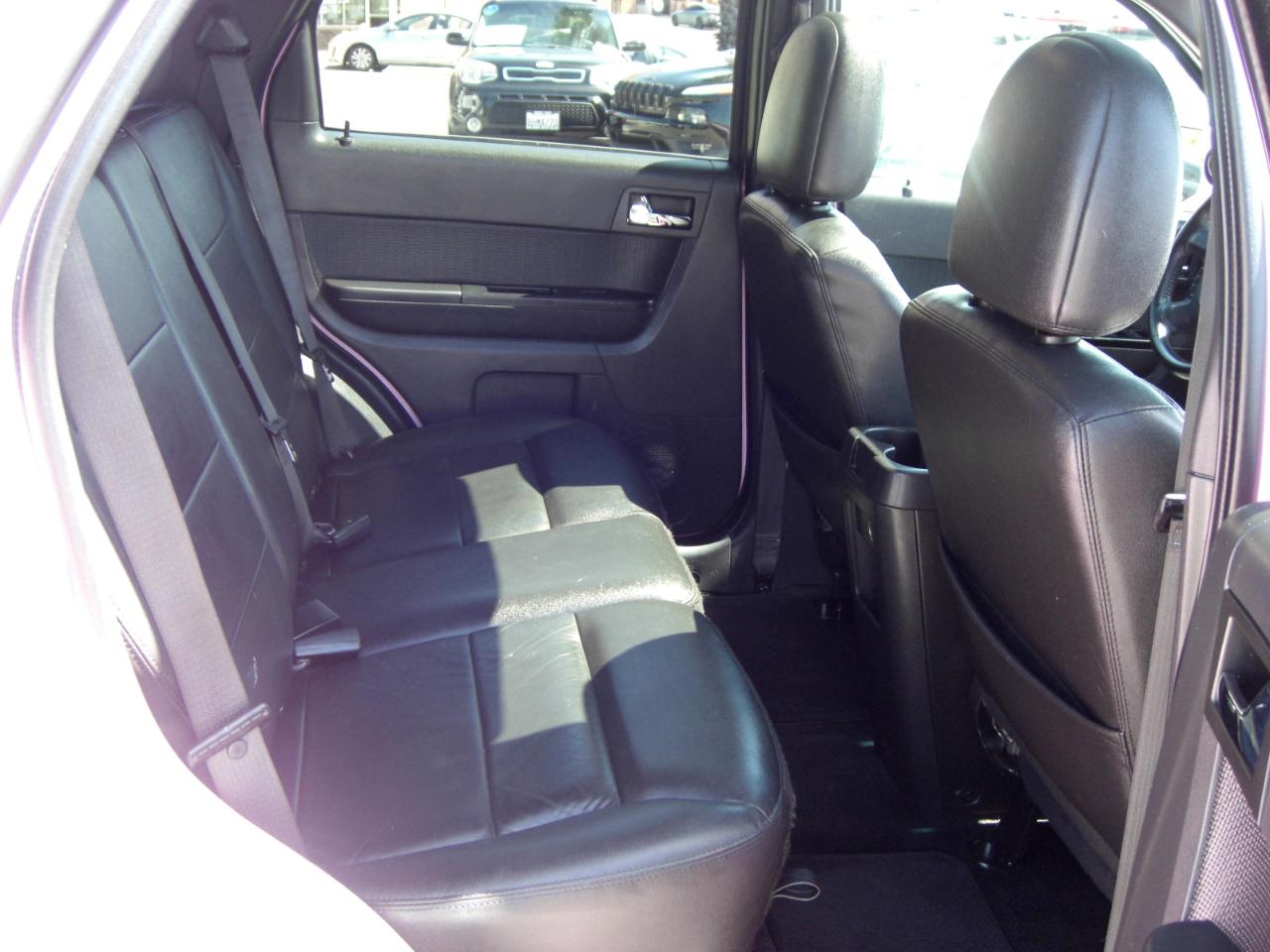 Ford Escape 4WD 4dr Limited 2011