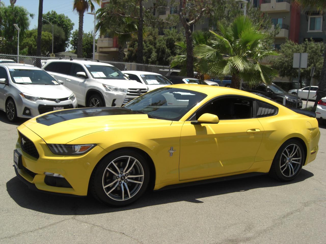 Ford Mustang EcoBoost Fastback 2017