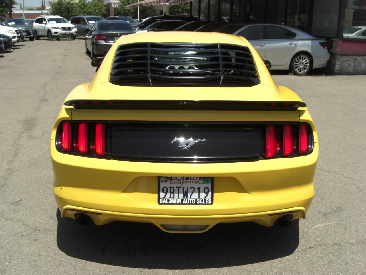 Ford Mustang EcoBoost Fastback 2017