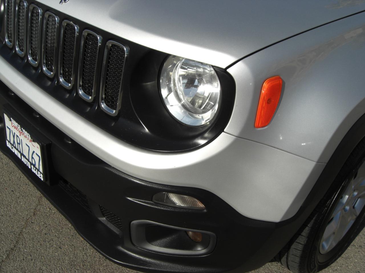 Jeep Renegade Latitude FWD 2017