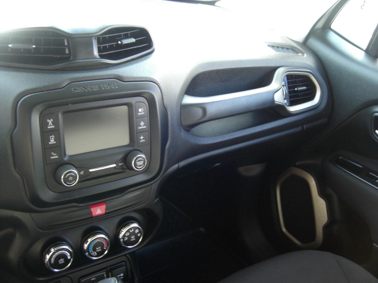 Jeep Renegade Latitude FWD 2017